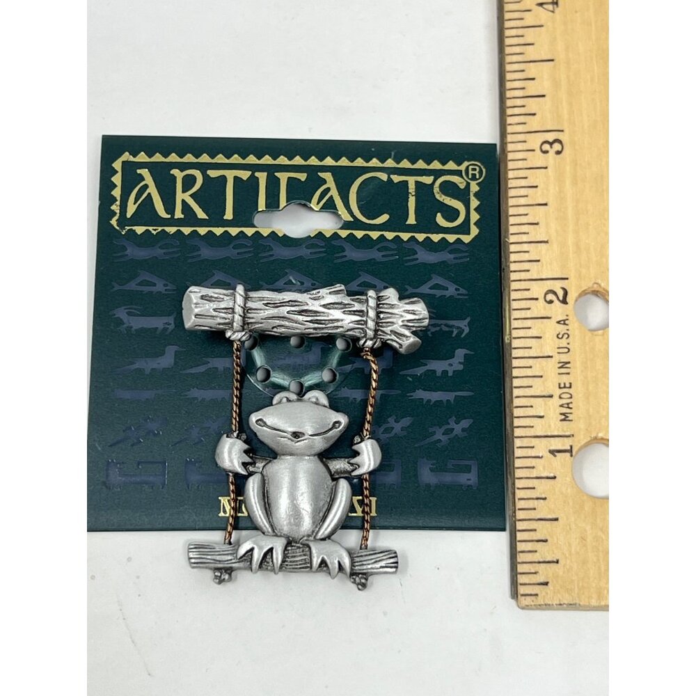 JJ Artifacts Frog On Rope Swing Silver Tone Articulated Pin Brooch 1986 Vintage - Picture 6 of 6